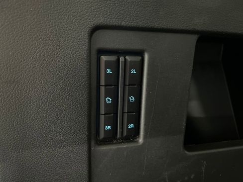 Used 2024 Ford Expedition Max XLT image 43