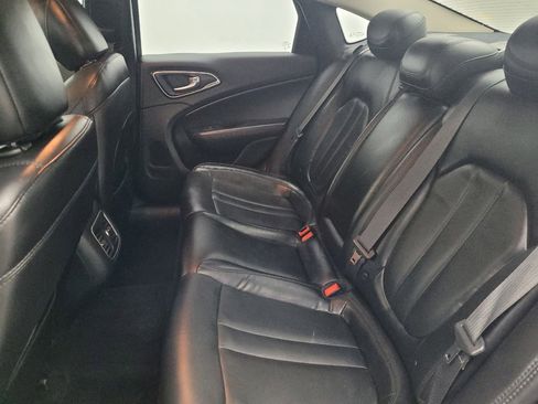 Used 2015 Chrysler 200 C w/ Navigation & Sound Group I image 18