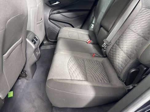Used 2021 Chevrolet Equinox LT image 19
