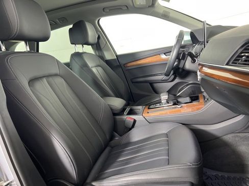 Certified 2022 Audi Q5 2.0T Premium Plus w/ Premium Plus Package image 13