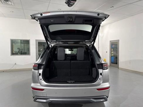 Used 2025 Mitsubishi Outlander SE AWD/4WD image 12