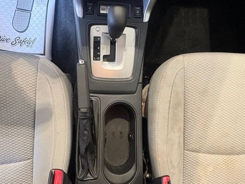 Used 2017 Subaru Forester 2.5i Premium w/ All-Weather Package AWD/4WD image 24