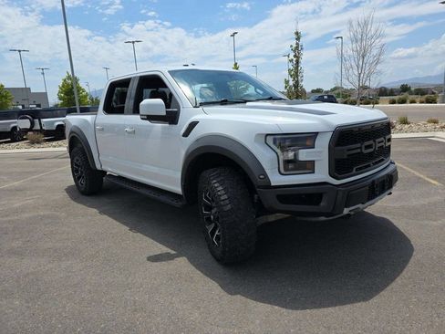 Used 2018 Ford F150 Raptor w/ Equipment Group 802A Luxury AWD/4WD image 4