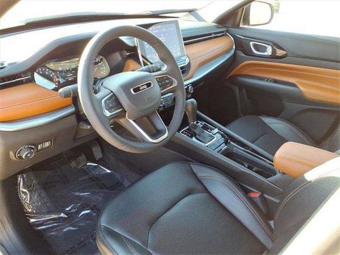 Used 2024 Jeep Compass Limited image 20