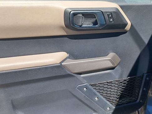 Used 2023 Ford Bronco Wildtrak image 5