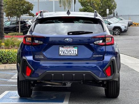 Certified 2025 Subaru Crosstrek 2.5i Premium AWD/4WD image 5