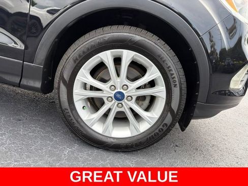 Used 2019 Ford Escape SE FWD image 8