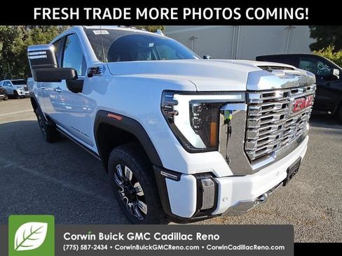Used 2026 GMC Sierra 2500 Denali w/ Denali Reserve Package AWD/4WD image 3