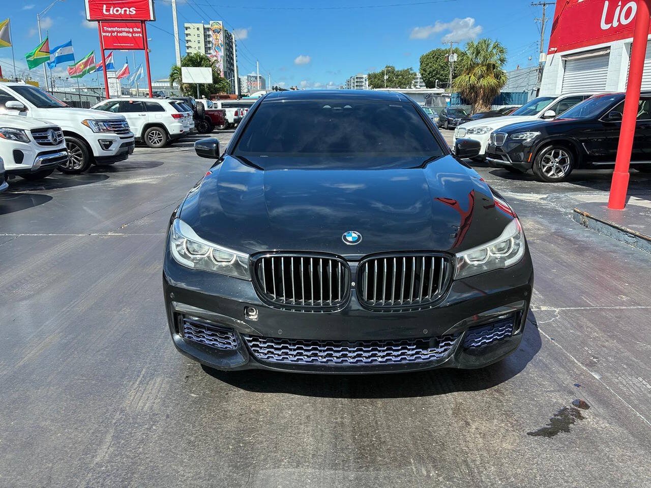 Used 2017 BMW 740i RWD image 1