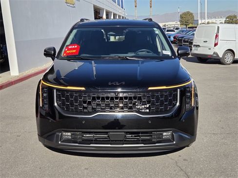 Used 2025 Kia Carnival SX Prestige image 8