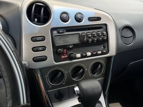 Used 2005 Pontiac Vibe w/ Power Group Value Package FWD image 23