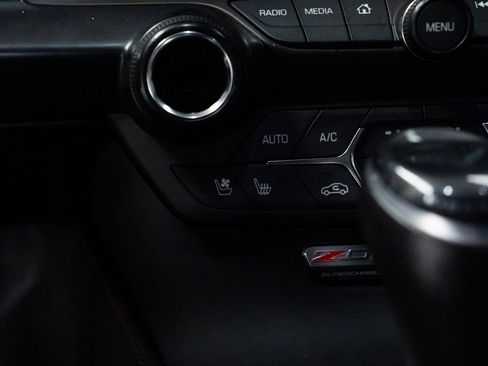 Used 2017 Chevrolet Corvette Z06 image 11
