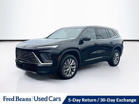 Used 2026 Buick Enclave Preferred AWD/4WD image 3