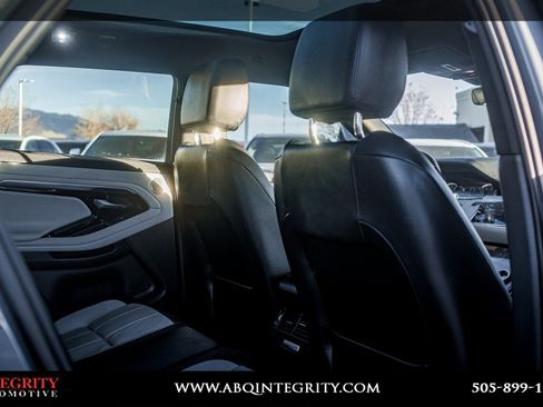 Used 2022 Land Rover Range Rover Evoque R-Dynamic S image 33