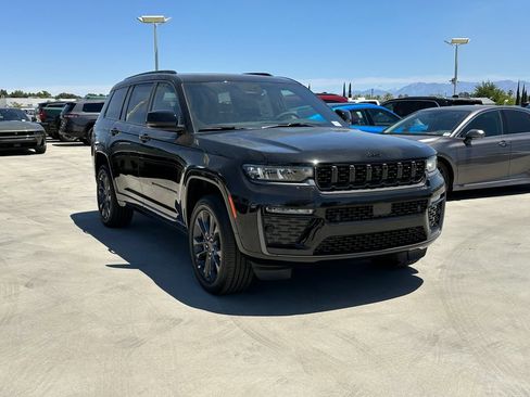 New 2026 Jeep Grand Cherokee L Limited AWD/4WD image 8