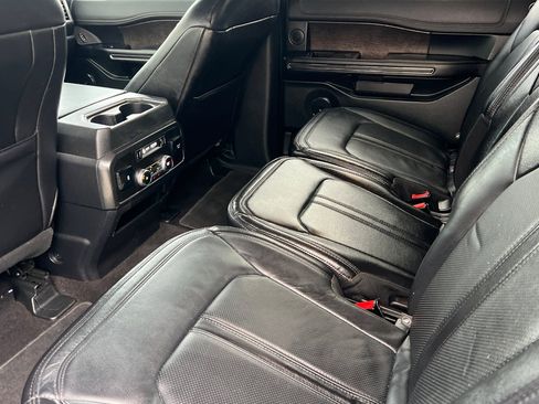 Used 2020 Ford Expedition Max Limited image 9