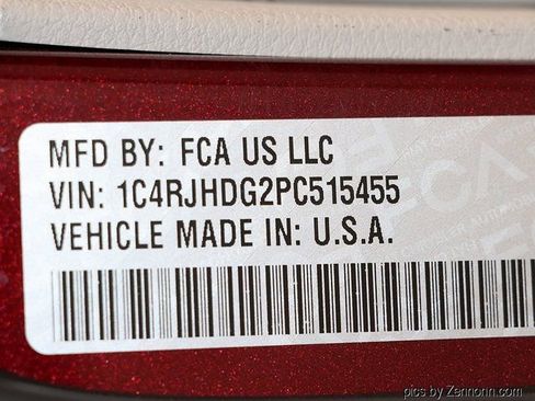 Used 2023 Jeep Grand Cherokee Overland w/ Luxury Tech Group IV image 31