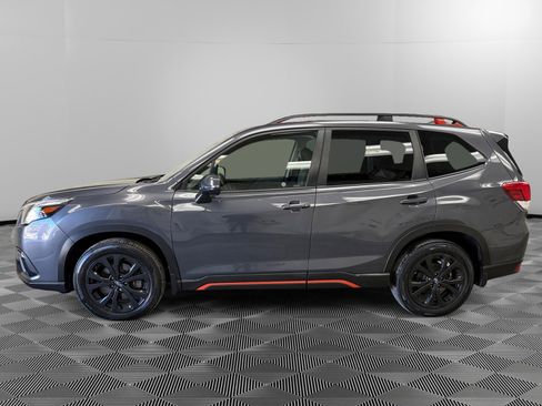 Used 2023 Subaru Forester Sport image 2