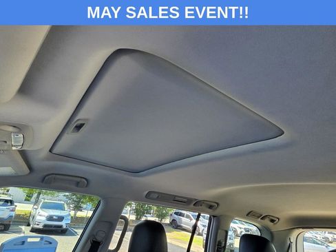 Used 2021 Nissan Armada SL w/ Captain's Chairs Package RWD image 9