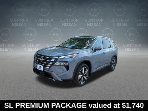 Used 2025 Nissan Rogue SL w/ SL Premium Package AWD/4WD image 2