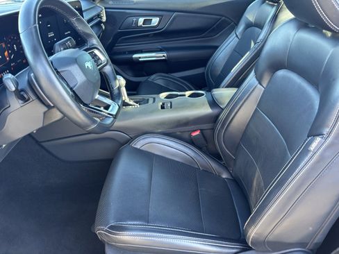 Used 2024 Ford Mustang GT Premium image 18