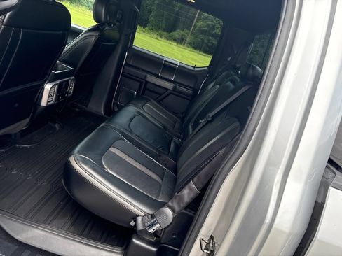 Used 2019 Ford F150 Platinum w/ Equipment Group 701A Luxury AWD/4WD image 8