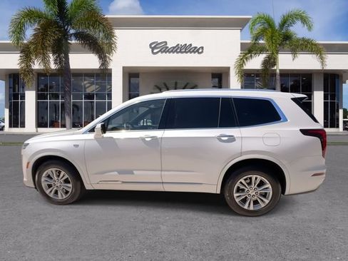 Certified 2023 Cadillac XT6 Luxury FWD image 9