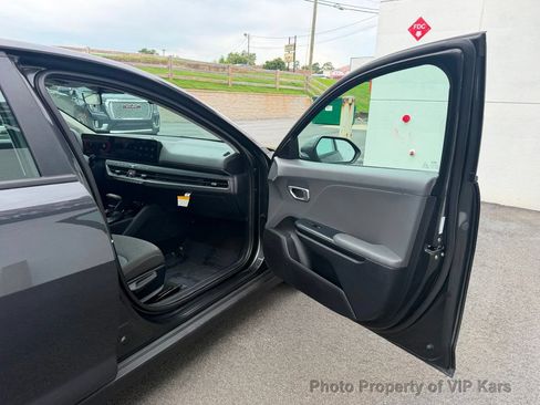 Used 2025 Kia K4 FWD image 16
