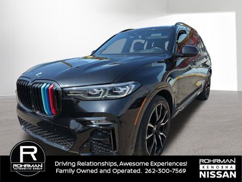 Used 2021 BMW X7 xDrive40i w/ M Sport Package AWD/4WD image 1