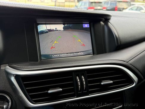 Used 2017 INFINITI QX30 w/ Cargo Package FWD image 15