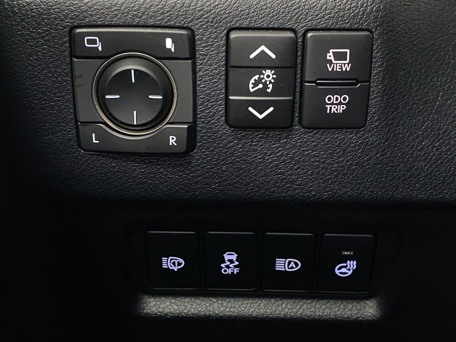 Used 2023 Lexus GX 460 Luxury w/ Sport Design Package AWD/4WD image 14