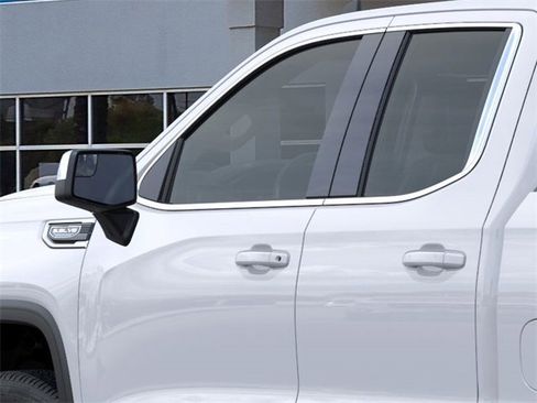 New 2026 GMC Sierra 1500 SLE image 12