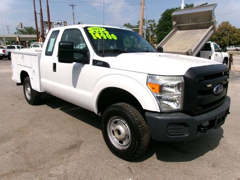 Used 2015 Ford F250 XL w/ Camper Package AWD/4WD image 2