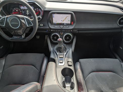 Used 2019 Chevrolet Camaro ZL1 RWD image 16
