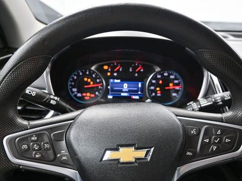 Used 2022 Chevrolet Equinox LT w/ LPO, Blackout Package FWD image 15