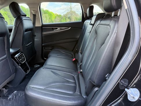 Used 2022 Lincoln Nautilus AWD image 37