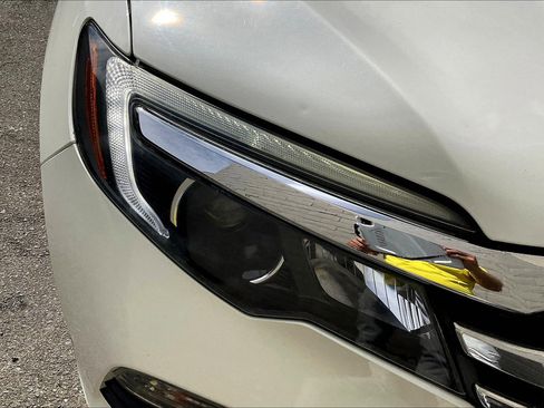 Used 2017 Honda Pilot EX-L image 27