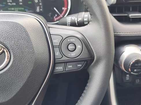 Used 2023 Toyota RAV4 XLE Premium FWD image 30
