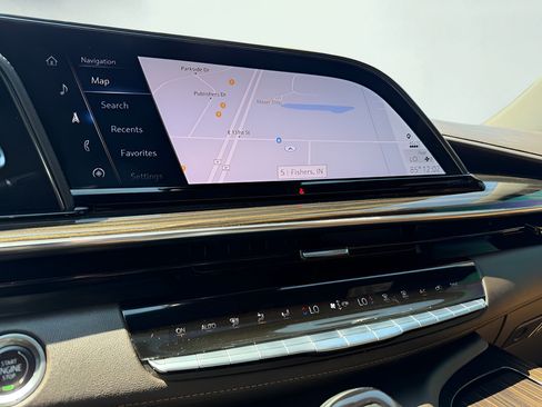 Used 2021 Cadillac Escalade Sport AWD/4WD image 20