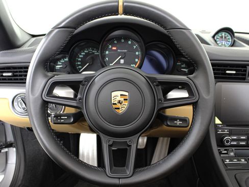 Used 2019 Porsche 911 Speedster RWD image 47