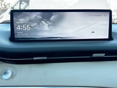 Used 2023 Genesis GV70 2.5T image 16