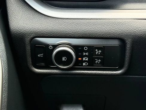 Certified 2023 Ford Explorer XLT w/ Equipment Group 202A AWD/4WD image 23