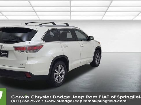 Used 2015 Toyota Highlander XLE image 14