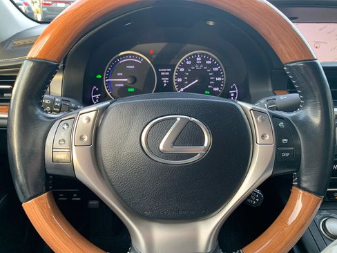 Used 2014 Lexus ES 300h 4DR SDN HYBRID image 19