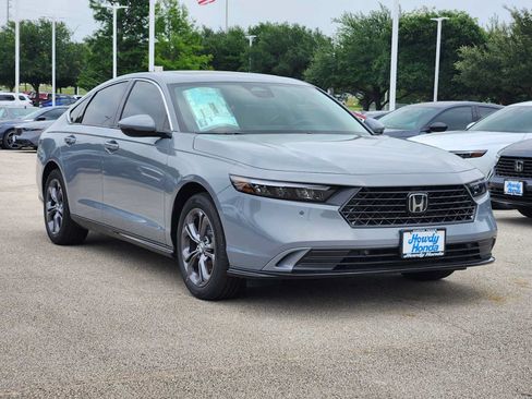 Used 2026 Honda Accord EX-L image 2