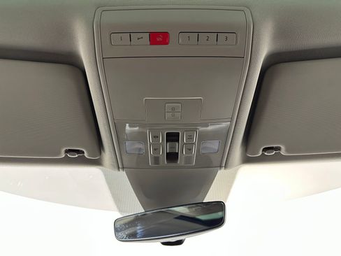 Used 2019 Volkswagen Atlas SEL image 35