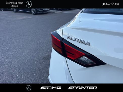 Used 2025 Nissan Altima 2.5 SV image 5