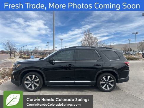 Used 2024 Honda Pilot Touring image 6