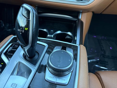 Used 2020 BMW 740i xDrive w/ Cold Weather Package image 67