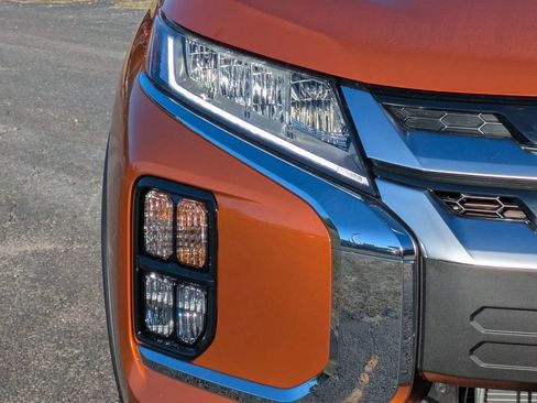 New 2026 Mitsubishi Outlander Sport SE AWD/4WD image 10